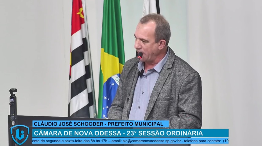 Sessão da Câmara de Nova Odessa é marcada por caos, desabafo do prefeito e acusações de desrespeito a funcionária