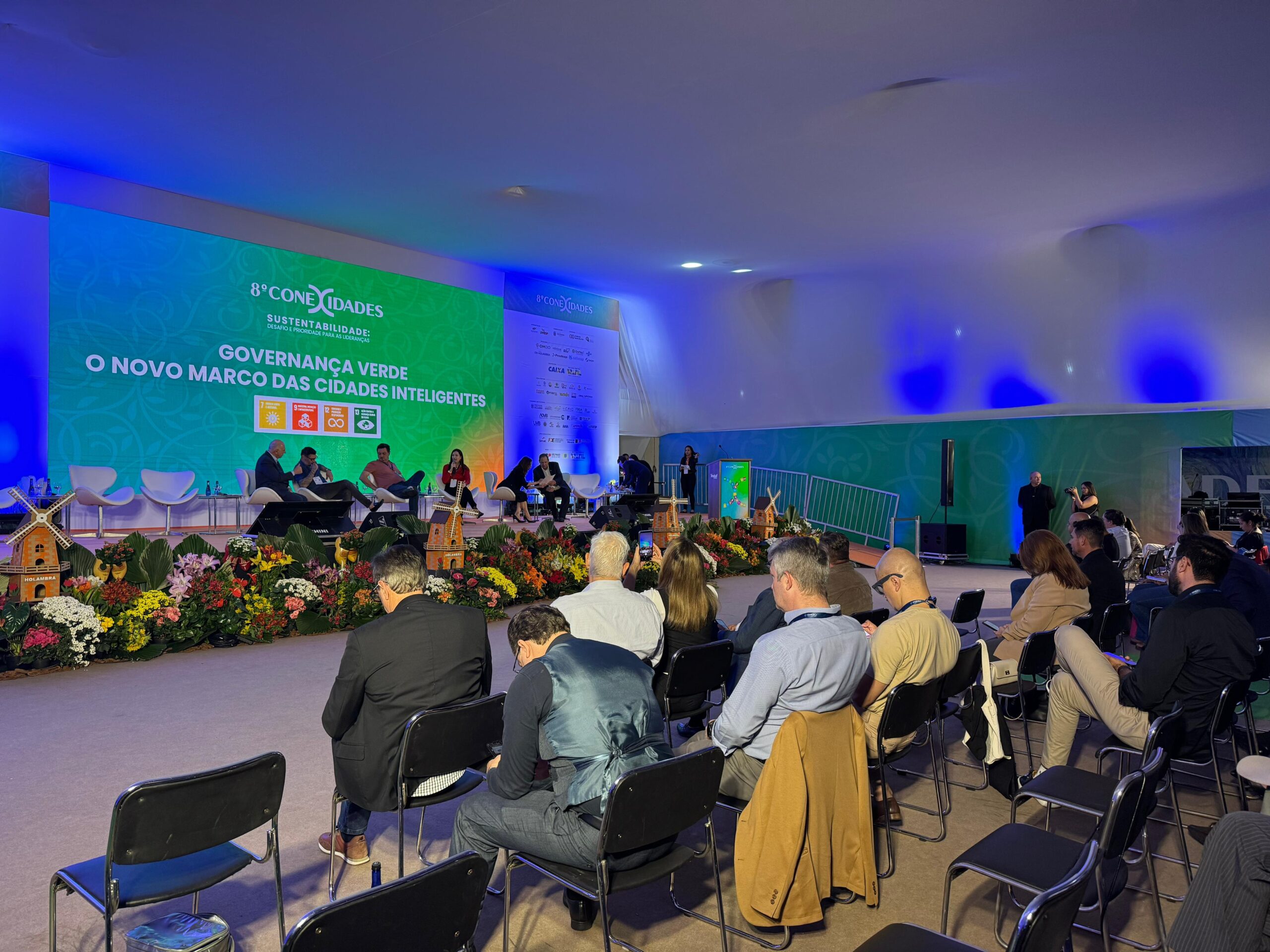 Prefeitura de Nova Odessa marca presença em evento de gestão pública em Holambra