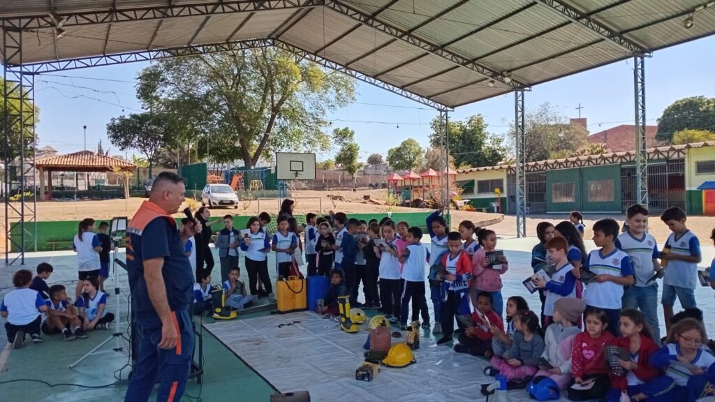 Prefeitura de Nova Odessa intensifica prevenção a queimadas com palestras educativas em escolas