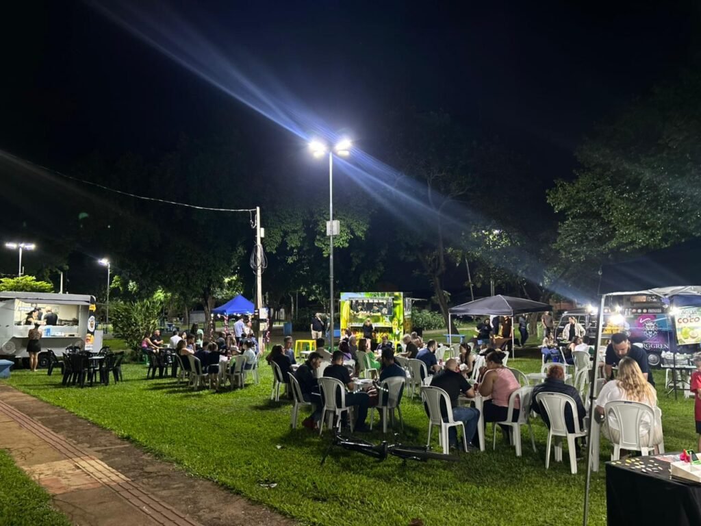 FEIRA NOTURNA
