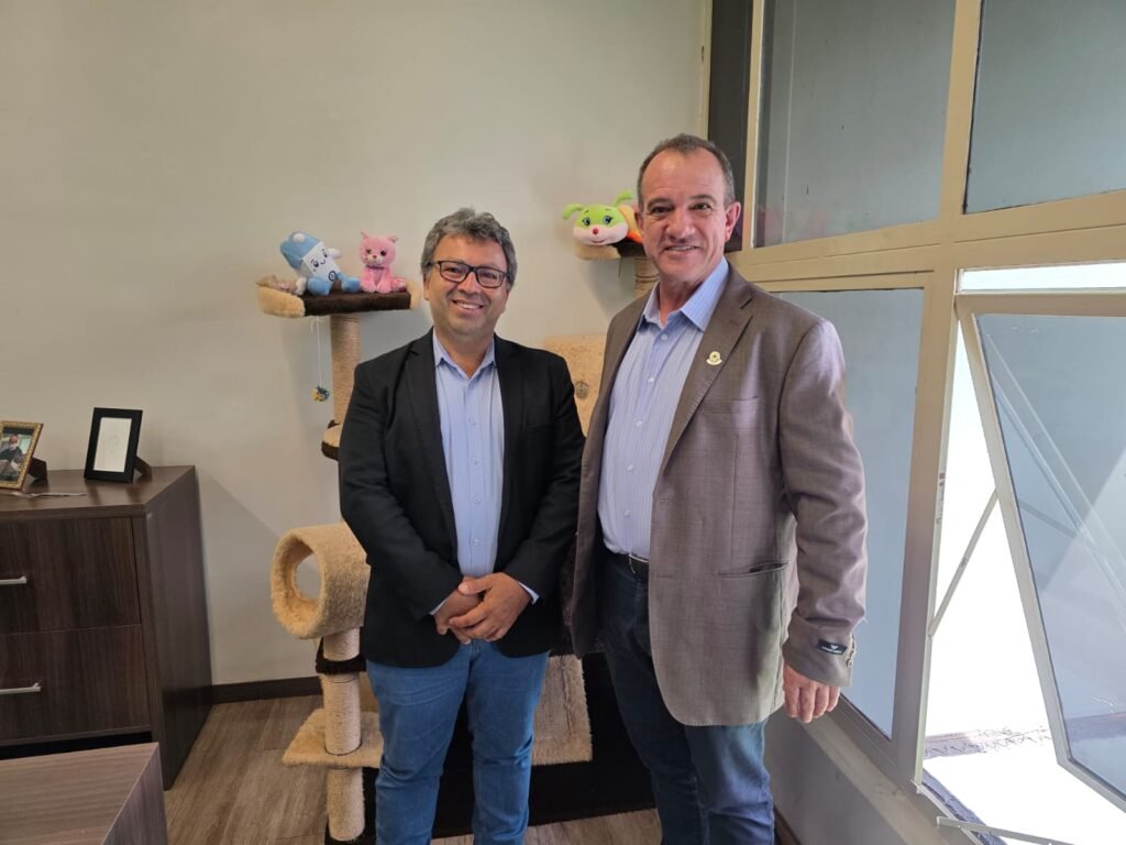 Prefeito Leitinho anuncia Luiz Miguel Garcia como novo secretário de Educação de Nova Odessa
