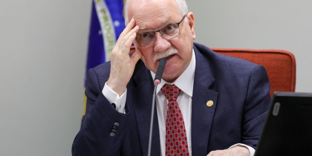 pzzb4837.jpg