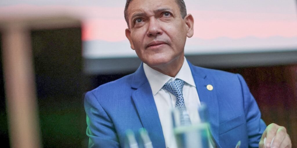 2026-10-04t173957z_1_lynxmpem930hy_rtroptp_4_brazil-election.jpg