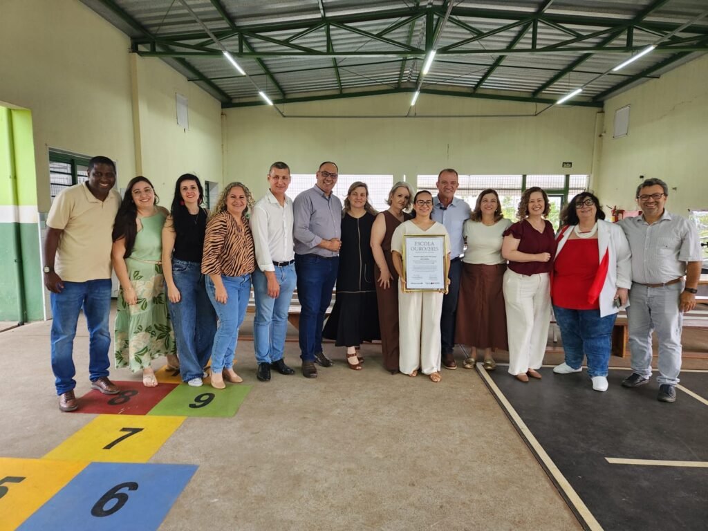 Escola municipal de Nova Odessa recebe selo Escola Ouro por excelência educacional