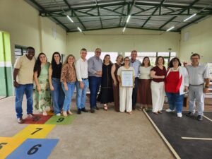 Escola municipal de Nova Odessa recebe selo Escola Ouro por excelência educacional