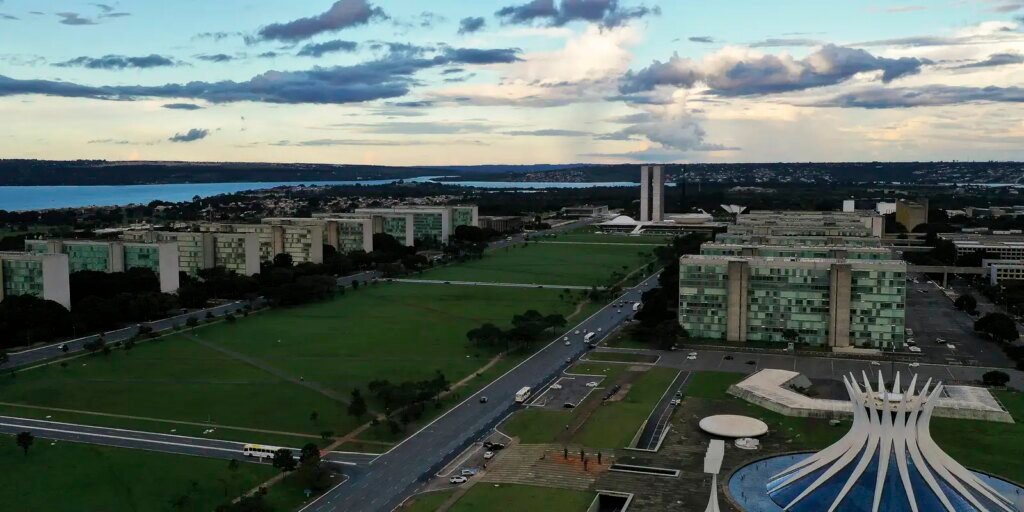 brasilia_60_anos_esplanada_dos_ministerios_0420202390_2.jpg