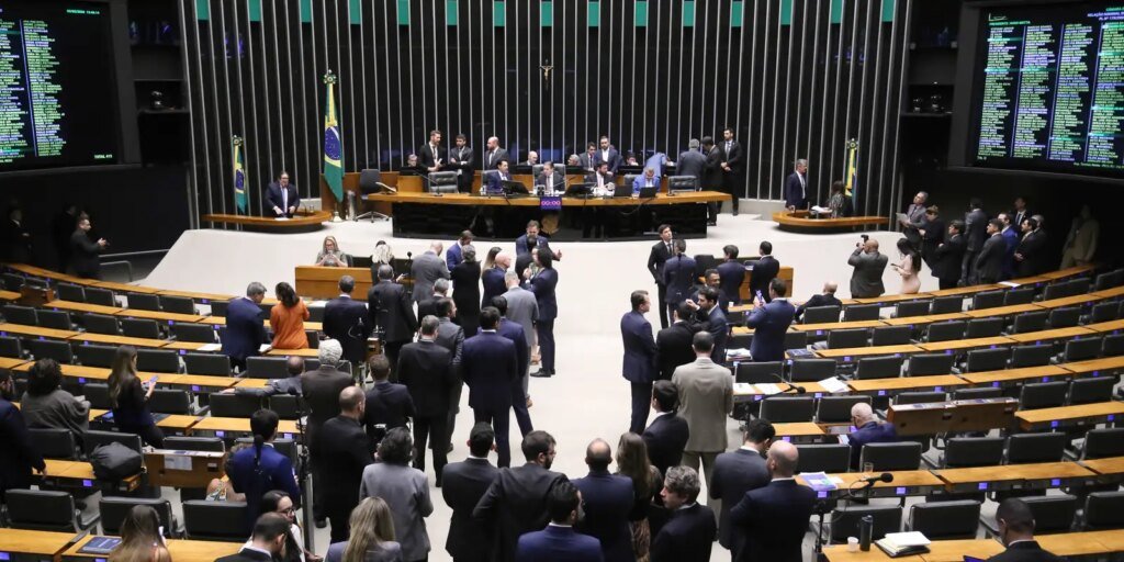 camara_dos_deputados_votacao.jpg